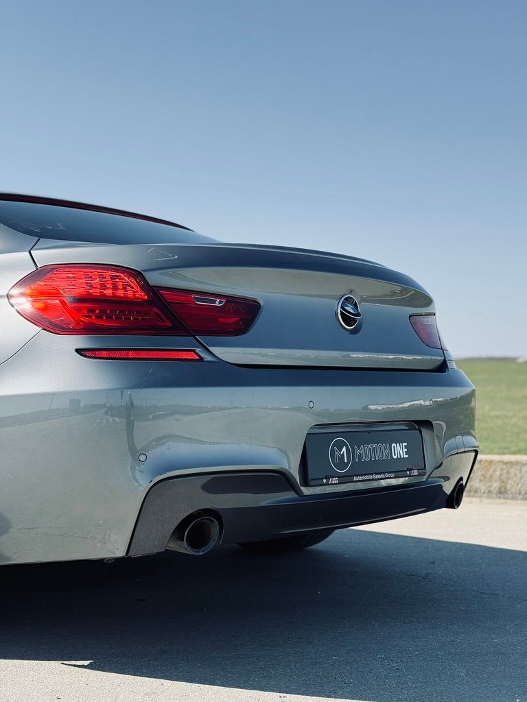 BMW Seria 6 Gran Coupé gri, profil posterior