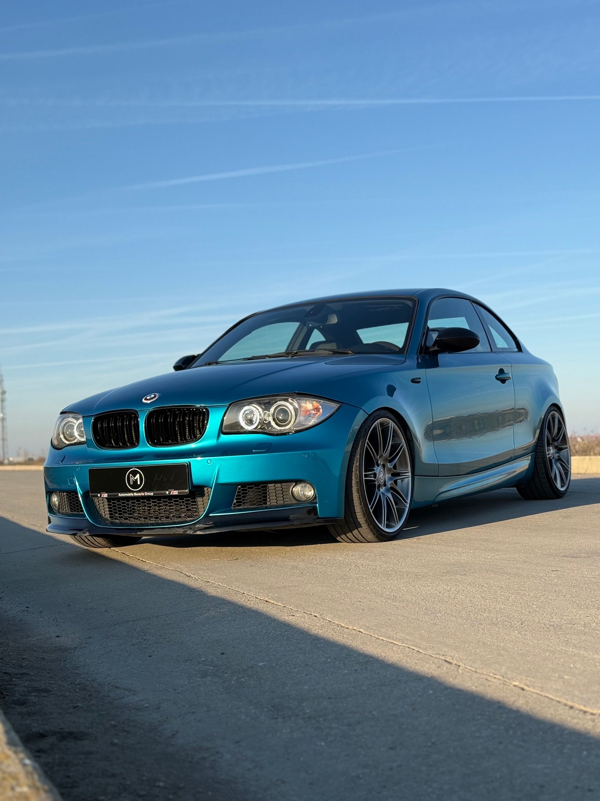 BMW Seria 1 Coupé Atlantis, M Pack vedere față trei sferturi