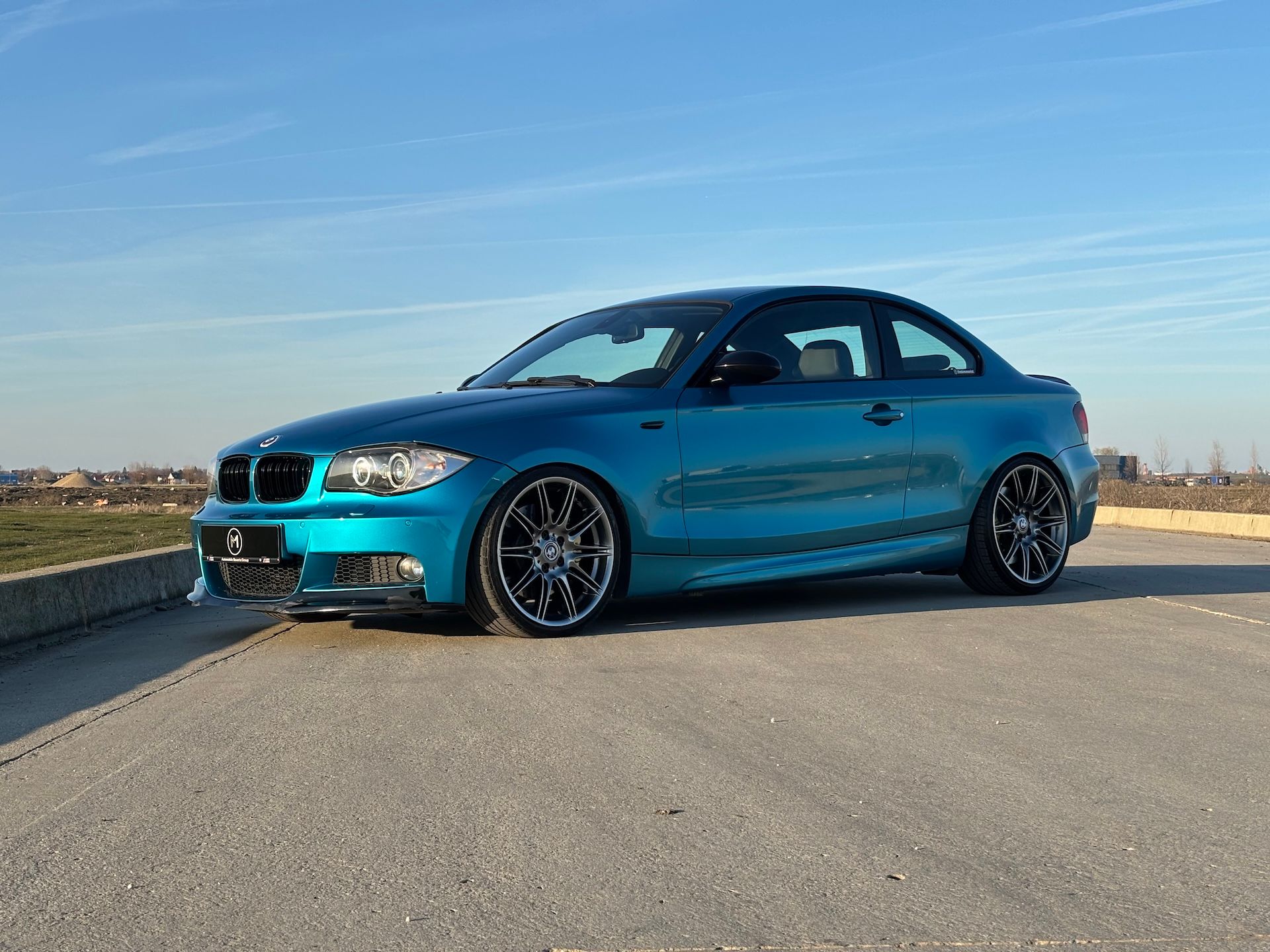 BMW Seria 1 Coupé Atlantis, M Pack vedere față trei sferturi, jante M, prelungire Clubsport
